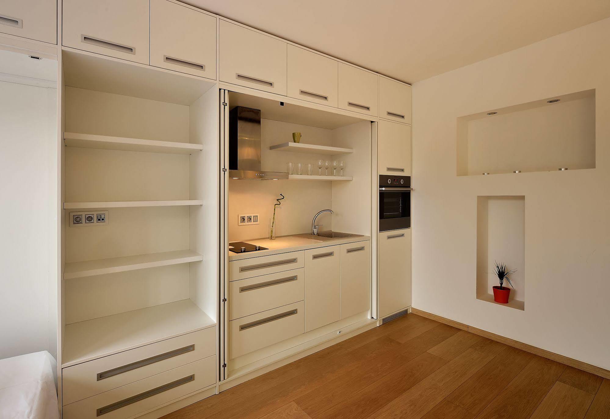 Ambiente Serviced Apartments - Dunajska براتسيلافا المظهر الخارجي الصورة