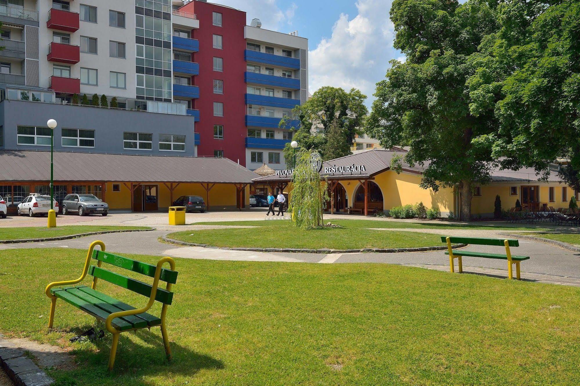 Ambiente Serviced Apartments - Dunajska براتسيلافا المظهر الخارجي الصورة